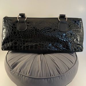 Prime Ware Wine Clutch